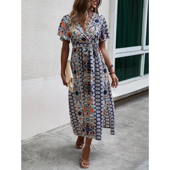 VCAY Allover Print Butterfly Sleeve Split Side Belted Dress - Picture 4 of 11